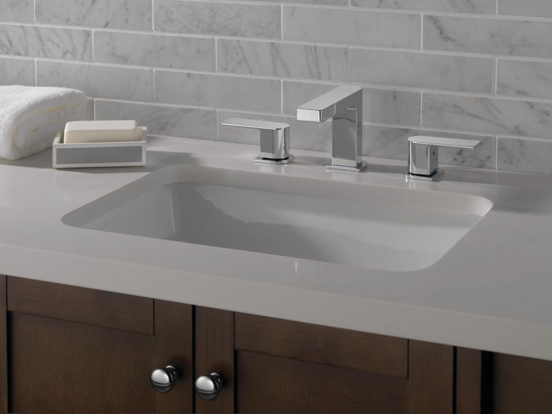 Peerless Xander Widespread Bathroom Faucet Chrome, Bathroom Faucet 3 Hole, Bathroom Sink Faucet, Drain Assembly, Chrome P3519LF - Image 3